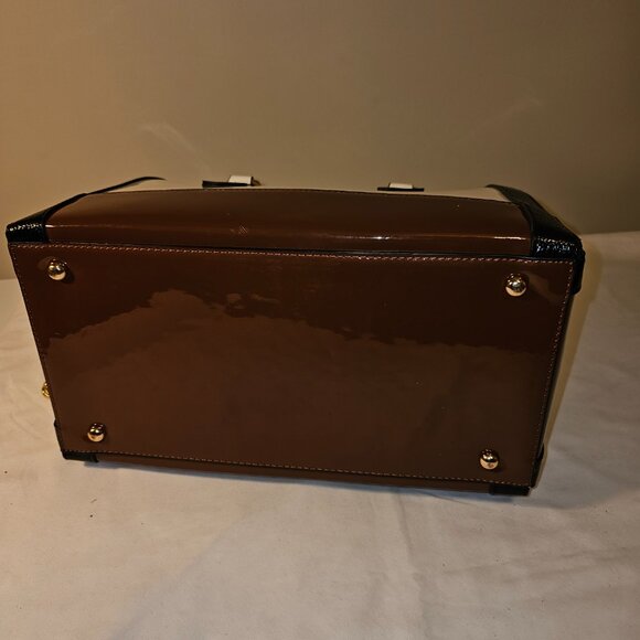 Dasein White Mailbox Purse - Picture 5 of 7